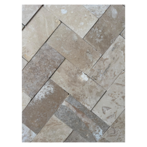Apportez une touche antique à votre cuisine ou salle de bain avec le Travertin Nuancé 7.5x15 Rustique Adouci .Plusieurs formats dans cette coloris.