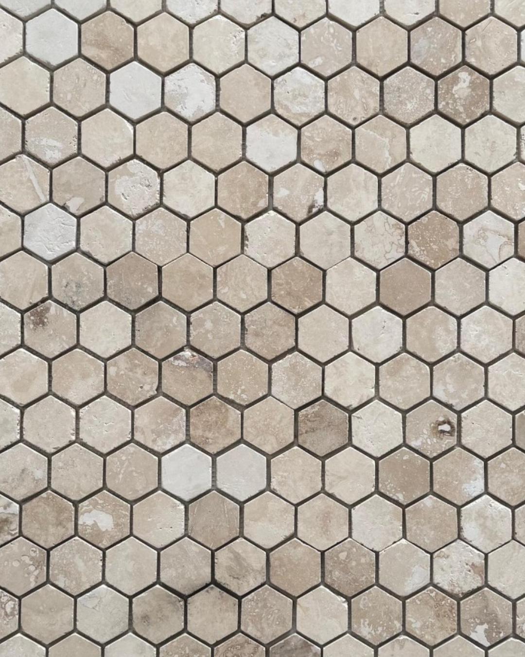 mosaïques beige nuancé hexagone rustique