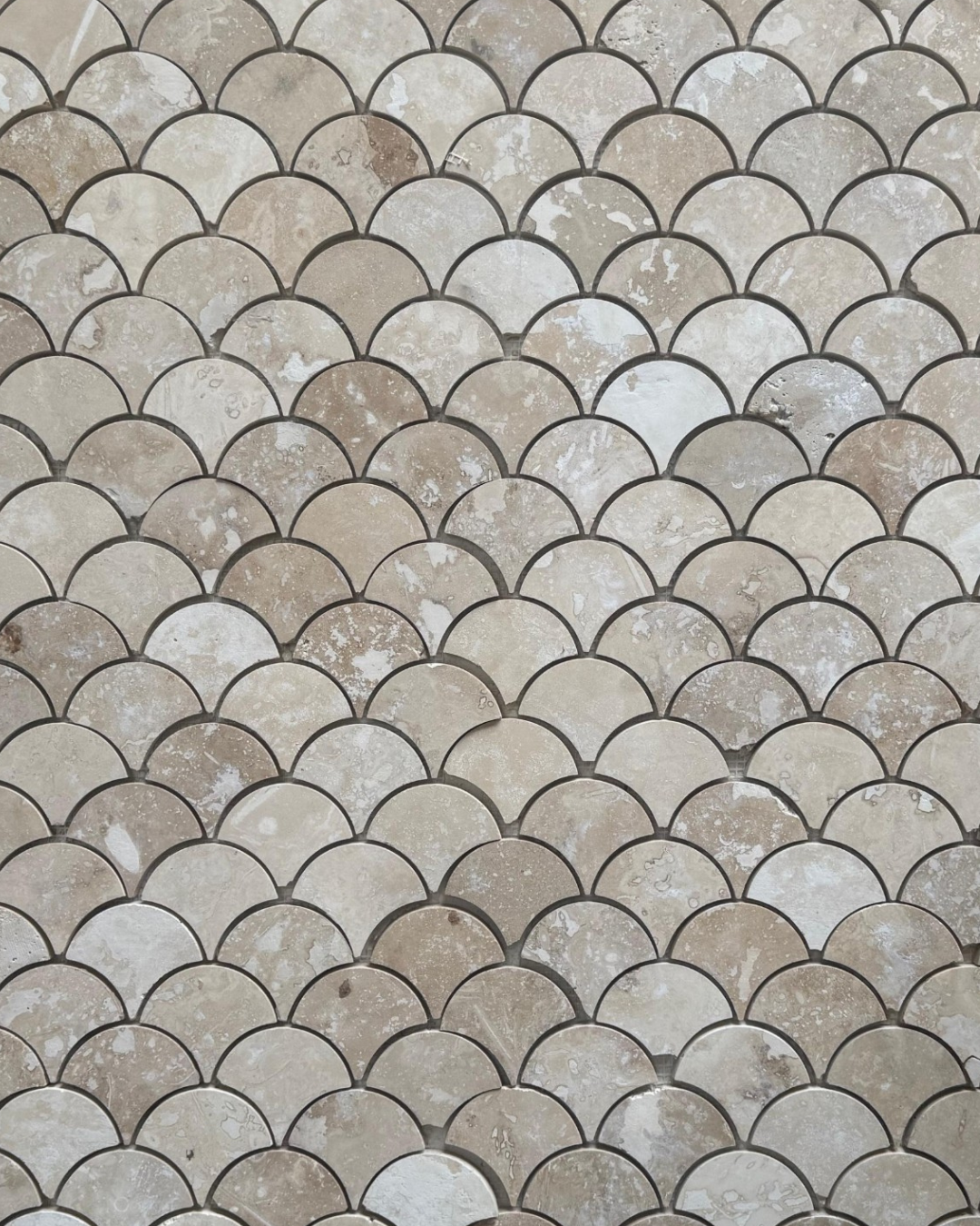 mosaïque beige nuancé arabesque & motif 31x25 cm rustique